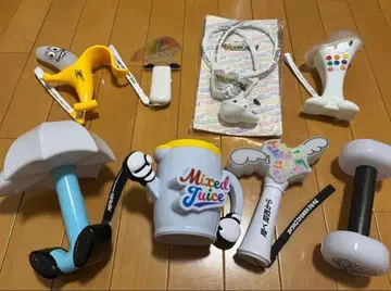 WEST. Wtrouble 응원봉 8개 묶음 판매