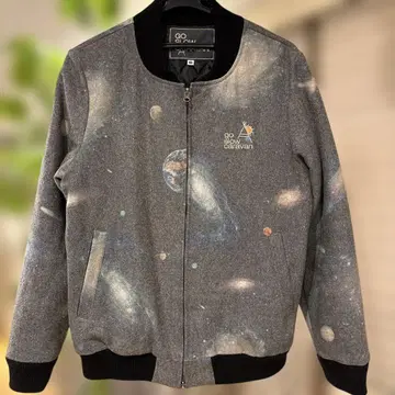 GO SLOW CARAVAN 우주 패턴 점퍼 사이즈 3