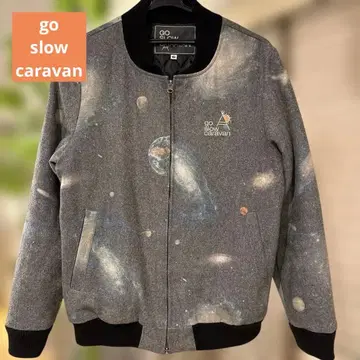 GO SLOW CARAVAN 우주 패턴 점퍼 사이즈 3