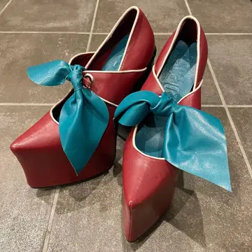 PAMEO POSE APPLE SHOES 통굽 펌프스 미사용 완판템