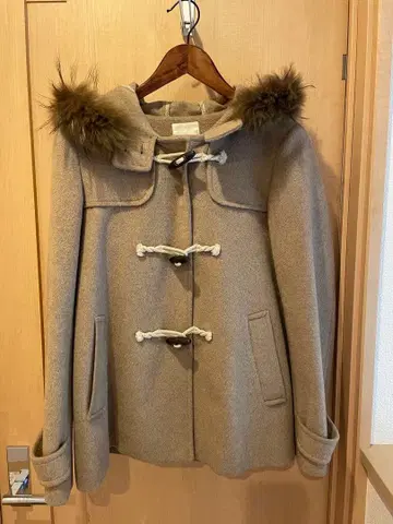 KUMIKYOKU 베이지 더플 코트