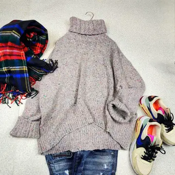 GALERIE VIE 정가 37,000엔 캐시미어 혼방 터틀넥 풀오버