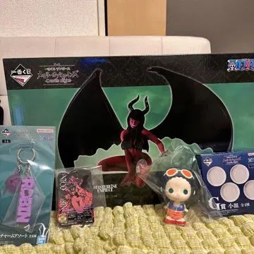 제일복권 원피스 B상 메모리 오브 히로인즈 로빈 악마 꽃 로빈 세트