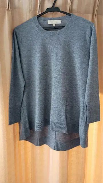 얇은 소재 울 캐시미어 혼방 스웨터