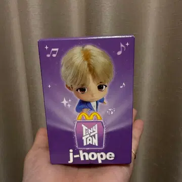 맥도날드 콜라보 TinyTAN j-hope 피규어