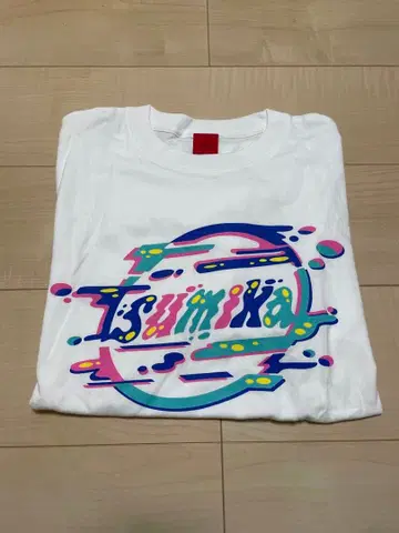 sumika 티셔츠