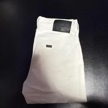 리 화이트 데미지 팬츠