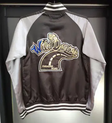 THE WILD DANCER 와일드 댄서 점퍼