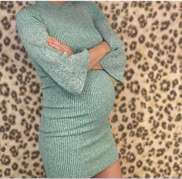 시오노 카렌 착용 원피스