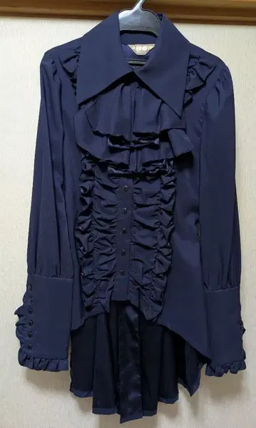 아틀리에BOZ 자보 부착 오버 블라우스 네이비