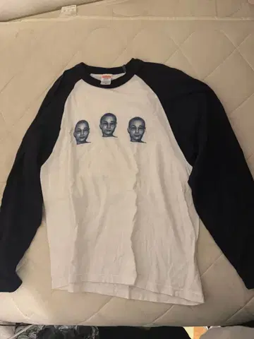 araki 긴팔 티셔츠 화이트/네이비