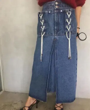 AMERI UNEVENNESS POCKET DENIM SKIRT