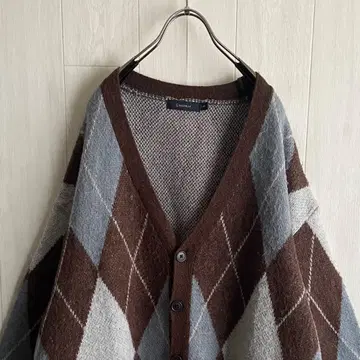 새상품급 레이지블루 아가일 모헤어 니트 가디건