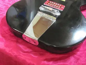 진품 레어 기타 테일피스 비자르