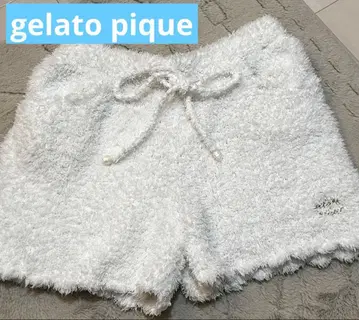 푹신푹신 화이트 룸웨어