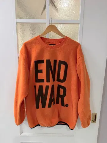 challenger END WAR. 오렌지 플리스 트레이닝복