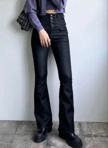 EMODA 프론트 턱 플레어 하이웨스트 팬츠 사이즈 0 블랙