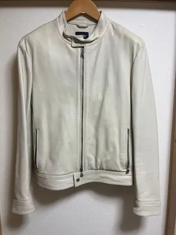 엠메티 싱글 라이더 안드레아 램 가죽 아이보리 50