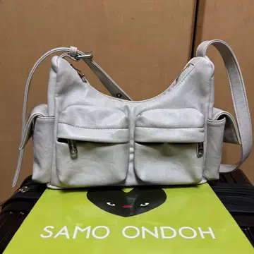samo ondoh 화이트 포켓 부착 숄더백