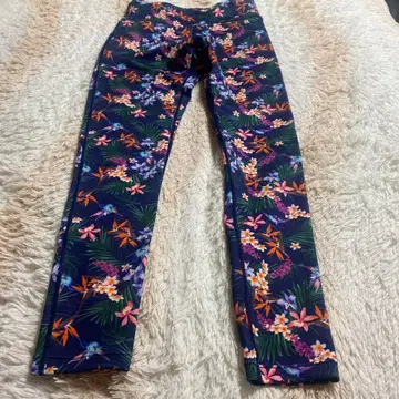 MIKANO 플로럴 프린트 스패츠 프리 사이즈