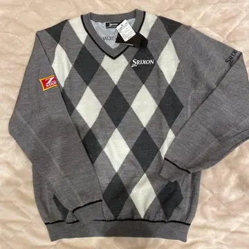 Srixon 다이아몬드 패턴 V넥 스웨터