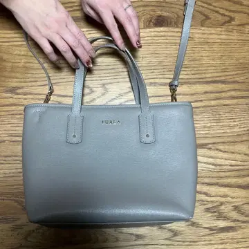 FURLA 그레이 핸드백
