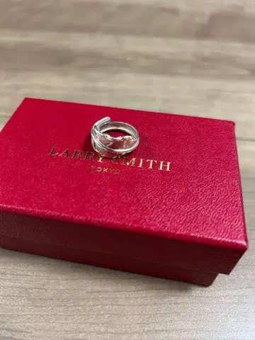 LARRY SMITH 카제키리 페더 핑키링