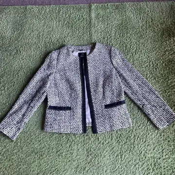 새상품급 23구 노카라 자켓 사이즈 44 송년회나 이벤트에 꼭