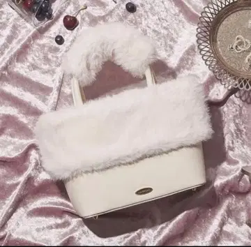 Lily Brown 에코 퍼 네이비 멀티 웨이 토트 숄더백