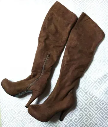 브라운 스웨이드 니하이 부츠 L 사이즈