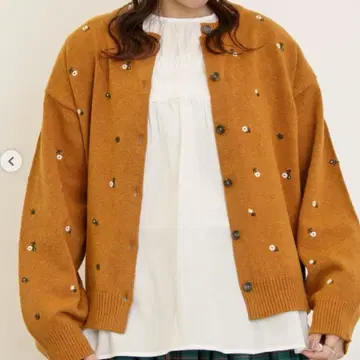 사만사 모스모스 꽃무늬 총 자수 니트 가디건 오렌지