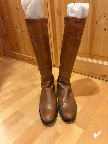 브라운 가죽 롱 부츠 사이드 지퍼