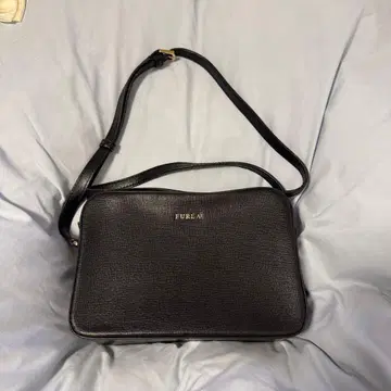 FURLA 블랙 숄더백