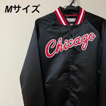 새상품급 Mitchell & Ness 시카고 불스 바시티 자켓 M 사이즈
