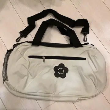 [ 미사용 새상품 ] 데이지 플라워 보스턴 백 화이트