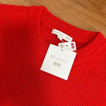 유니클로 jw anderson 리브 크루넥 스웨터