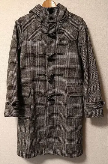 체크 무늬 더플 코트 후드 부착