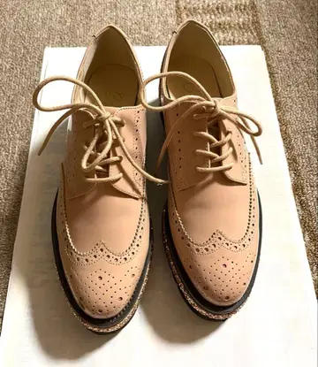 [ 새상품급 ] Bridget Birkin 핑크 에나멜 로퍼