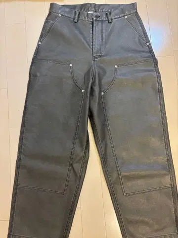 WHITELAND 그레이 더블니 가죽