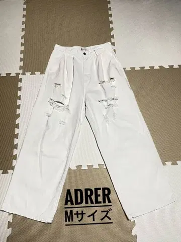 ADLER 화이트 데미지 데님 M 사이즈