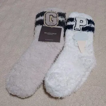 [미사용 새상품] 젤라또피케 gelato pique 룸삭스 페어