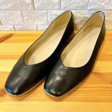 [미사용급] 오데뜨 앤 오딜 소프트 V컷 플랫슈즈 현행 모델