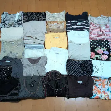 여성용 상의 묶음 판매 25점 이상