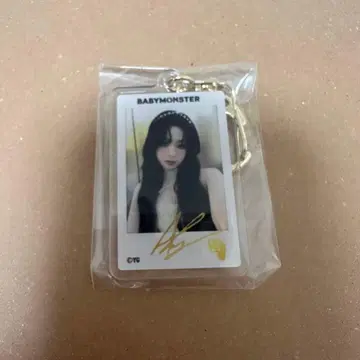 BABYMONSTER 베비몽 아현 폴라로이드 키링 캡슐 토이