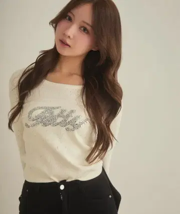 titty&co. 큐빅 리브 롱T 아이보리