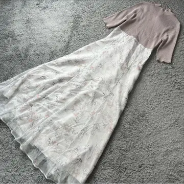 머큐리 듀오 레이어드 꽃무늬 니트 도킹 원피스 베이지 S 새상품급