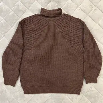 BATONER SIGNATURE TURTLE NECK KNIT