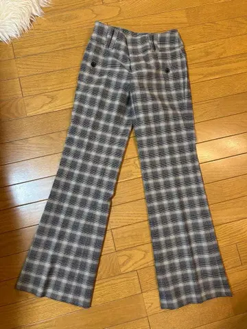 대특가 MAISON GREY 체크 무늬 플레어 팬츠 0