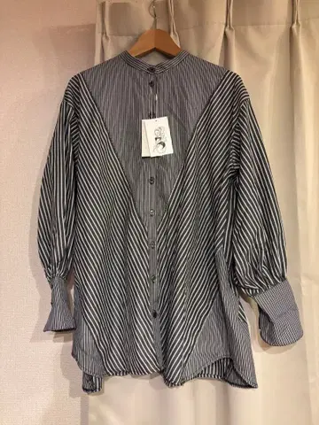 attrayant 스트라이프 긴팔 셔츠