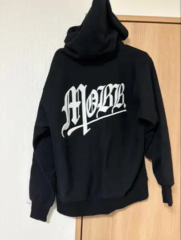 MOBB 블랙 후드티